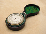Late 19th century pocket barometer with thermometer 



signed 'J BATEMAN 131 High Holborn'